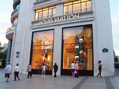 biggest louis vuitton store in paris|louis vuitton paris outlet.